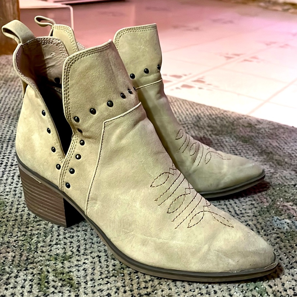 Tan booties with 1 inch heel size 9